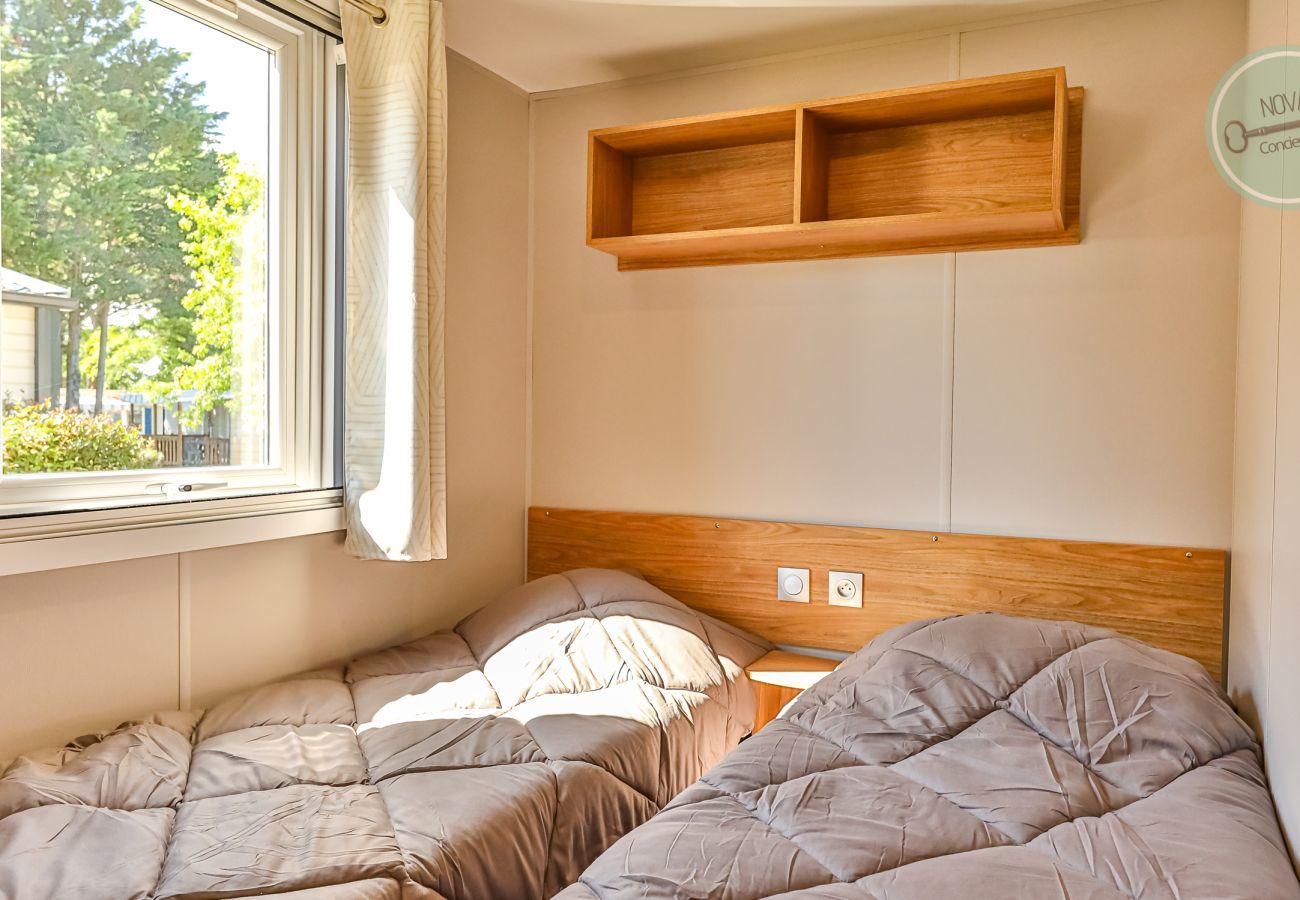 Mobile home in Saint-Jean-de-Monts - Bois dormant